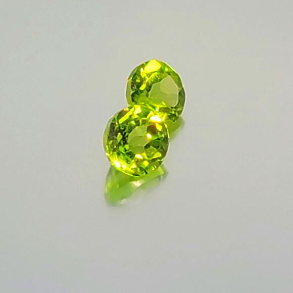 Pretty 3 Carat Pakistani Peridot Pair!! - Picture 7 of 10